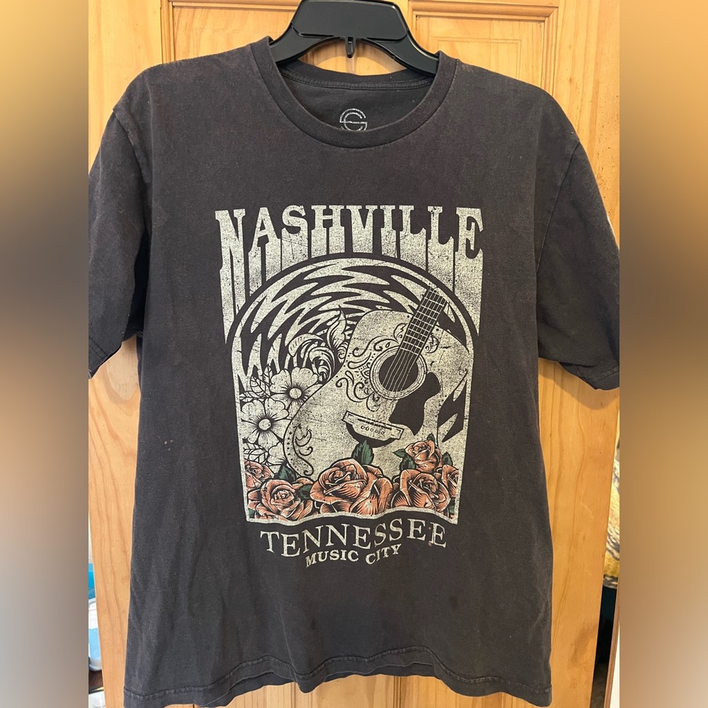 Nashville Tennessee Music City Graphic Tee - Black with Floral Guitar Print